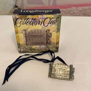Longaberger Collectors Club Tie on/lapel pin.